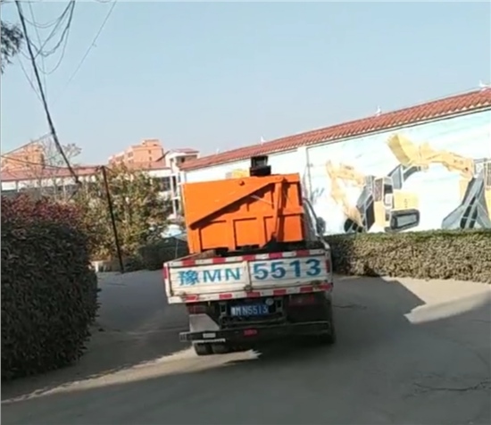 洛寧河南群英建設側卸式礦車發貨